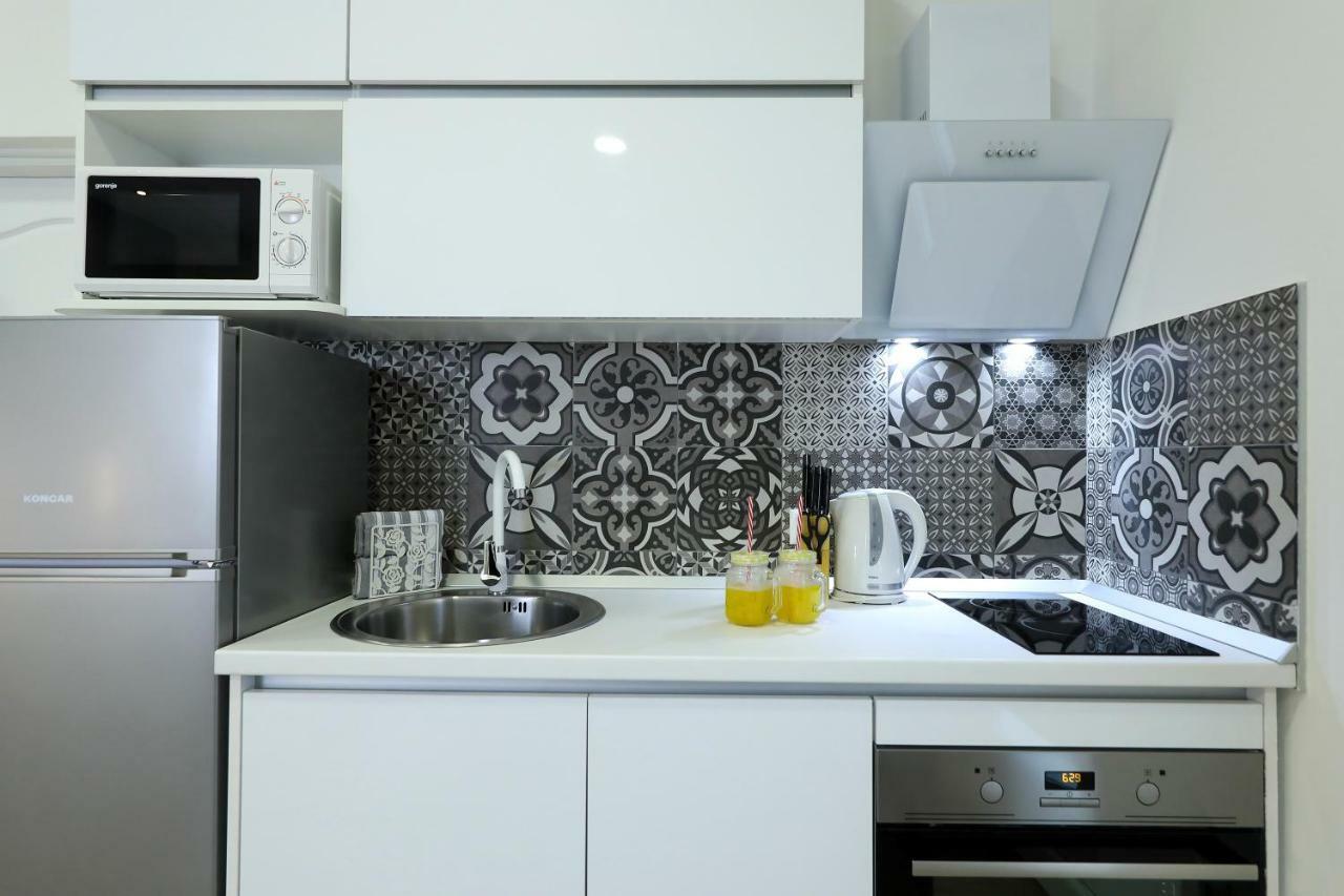Studio Apartman Summer Flower Zadar Exterior foto